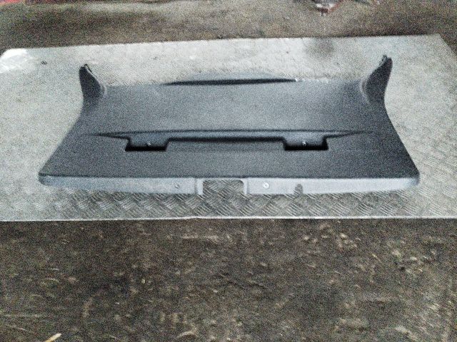 bontott OPEL ZAFIRA A Csomagtérajtó Burkolat (Részeivel)