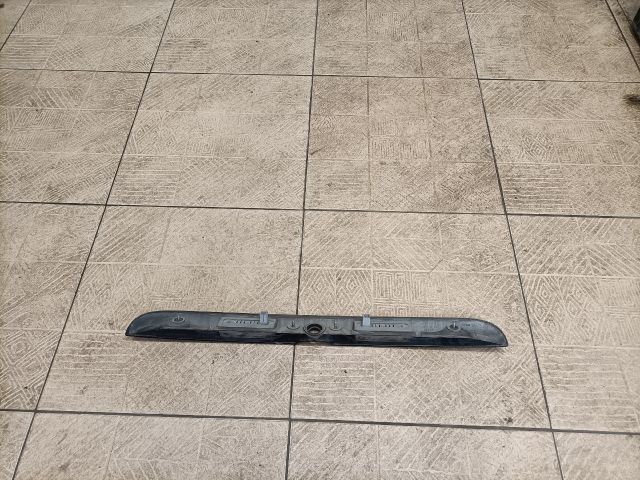 bontott OPEL ZAFIRA A Csomagtérajtó Díszléc