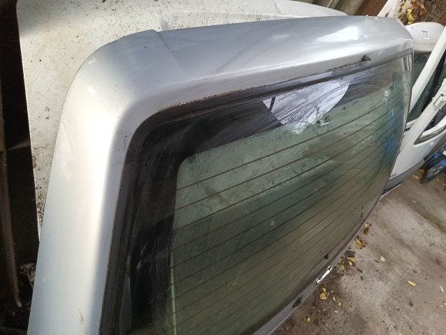 bontott OPEL ZAFIRA A Csomagtérajtó (Részeivel)