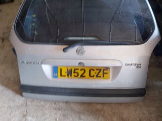 bontott OPEL ZAFIRA A Csomagtérajtó (Részeivel)