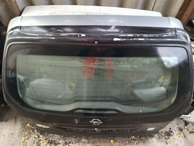 bontott OPEL ZAFIRA A Csomagtérajtó (Részeivel)