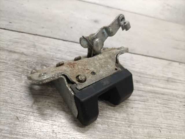 bontott OPEL ZAFIRA A Csomagtérajtó Zárszerkezet