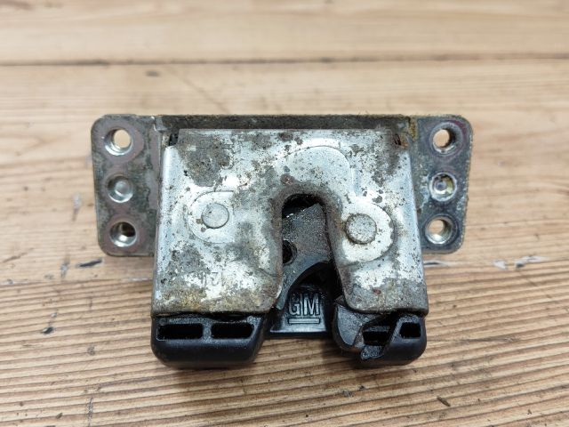 bontott OPEL ZAFIRA A Csomagtérajtó Zárszerkezet