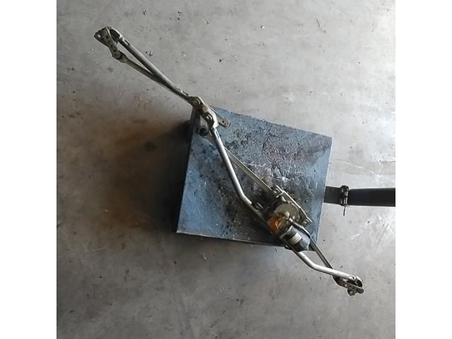 bontott OPEL ZAFIRA A Első Ablaktörlő Szerkezet Motorral