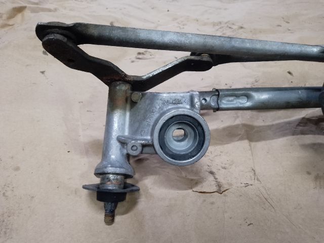 bontott OPEL ZAFIRA A Első Ablaktörlő Szerkezet Motorral