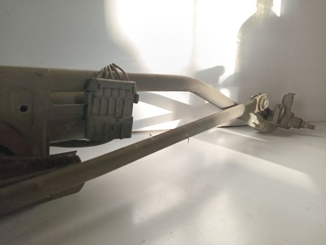 bontott OPEL ZAFIRA A Első Ablaktörlő Szerkezet Motorral