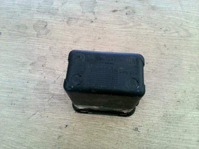 bontott OPEL ZAFIRA A Első Hamutartó