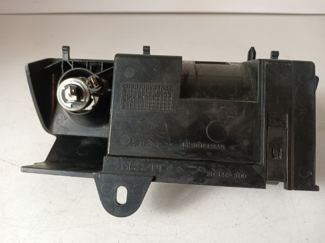 bontott OPEL ZAFIRA A Első Hamutartó