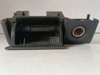 bontott OPEL ZAFIRA A Első Hamutartó