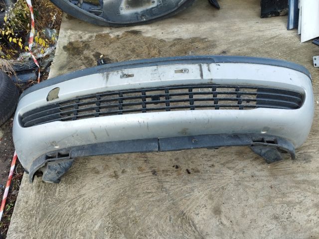 bontott OPEL ZAFIRA A Első Lökhárító (Részeivel)