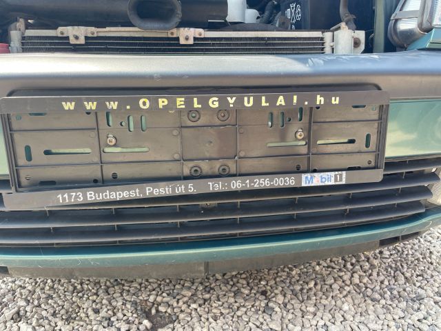 bontott OPEL ZAFIRA A Első Lökhárító (Részeivel)