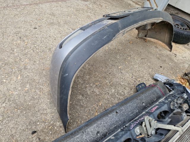 bontott OPEL ZAFIRA A Első Lökhárító (Részeivel)