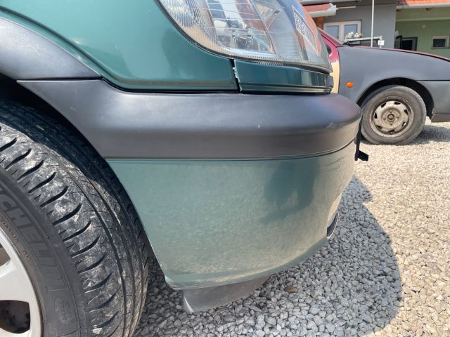 bontott OPEL ZAFIRA A Első Lökhárító (Részeivel)