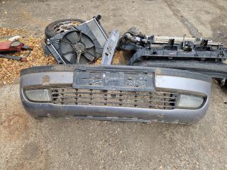 bontott OPEL ZAFIRA A Első Lökhárító (Részeivel)