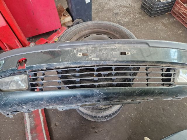 bontott OPEL ZAFIRA A Első Lökhárító (Részeivel)