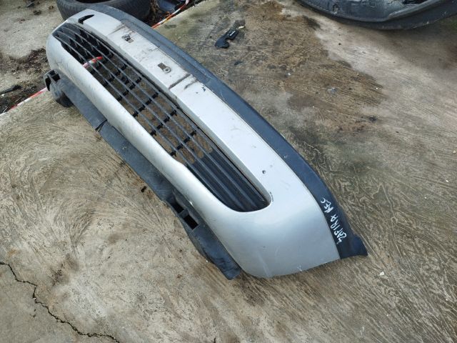 bontott OPEL ZAFIRA A Első Lökhárító (Részeivel)