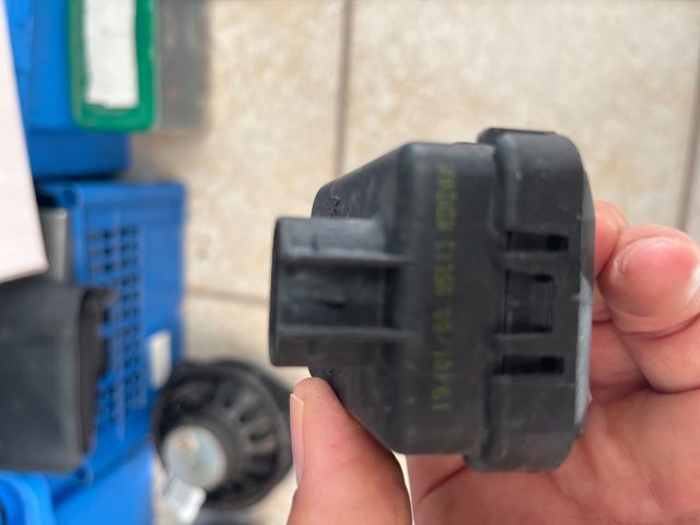 bontott OPEL ZAFIRA A Fényszórómagasság Állító Motor (Pozíciófüggetlen)