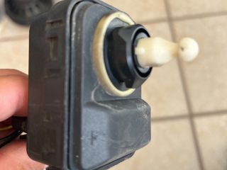 bontott OPEL ZAFIRA A Fényszórómagasság Állító Motor (Pozíciófüggetlen)