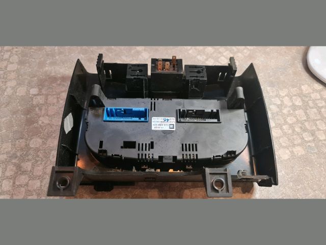 bontott OPEL ZAFIRA A Fűtéskapcsoló (digit klímás)