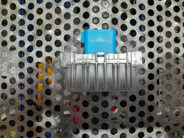 bontott OPEL ZAFIRA A Izzító Relé