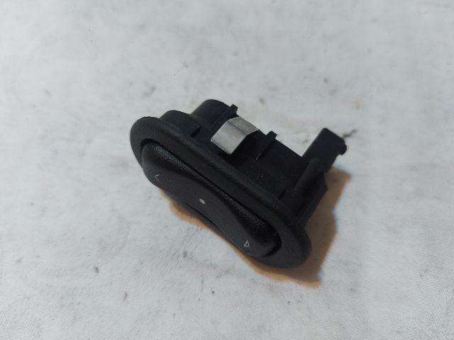 bontott OPEL ZAFIRA A Jobb első Ablakemelő Kapcsoló