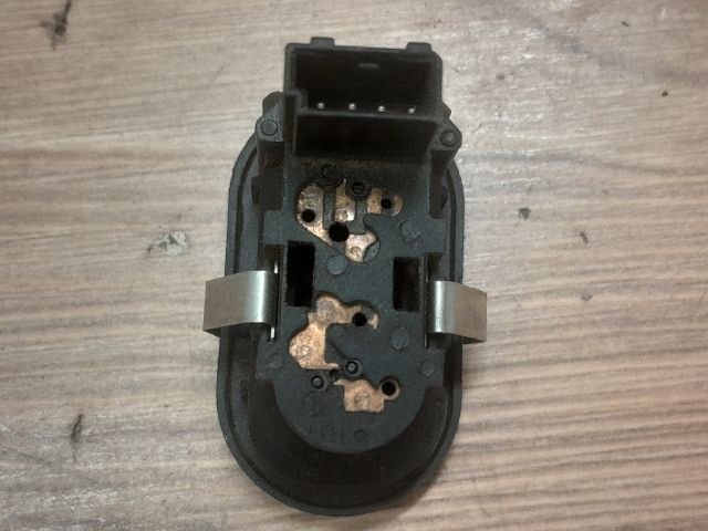 bontott OPEL ZAFIRA A Jobb első Ablakemelő Kapcsoló