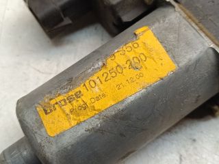 bontott OPEL ZAFIRA A Jobb első Ablakemelő Motor