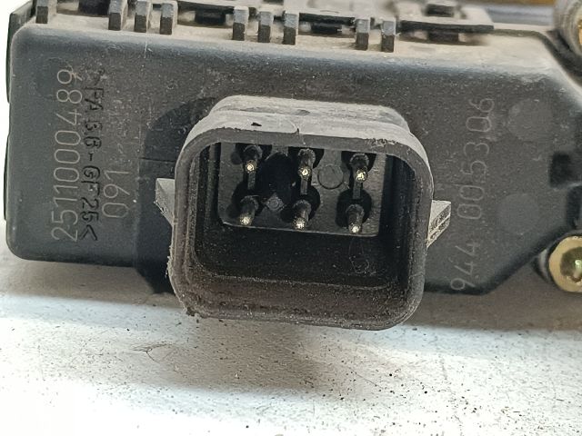 bontott OPEL ZAFIRA A Jobb első Ablakemelő Motor