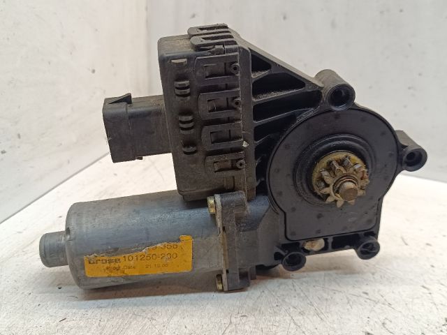 bontott OPEL ZAFIRA A Jobb első Ablakemelő Motor