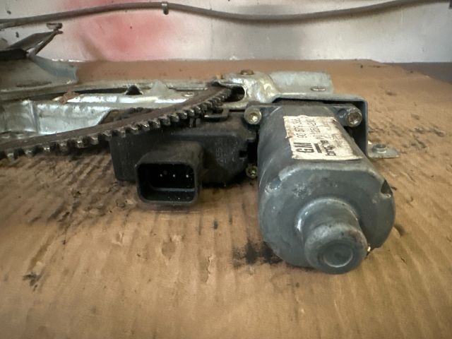 bontott OPEL ZAFIRA A Jobb első Ablakemelő Motor