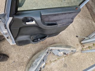 bontott OPEL ZAFIRA A Jobb első Ajtó (Részeivel)