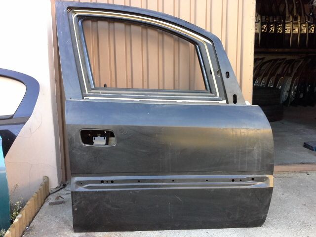 bontott OPEL ZAFIRA A Jobb első Ajtó (Részeivel)