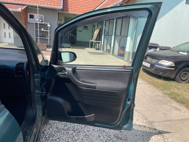 bontott OPEL ZAFIRA A Jobb első Ajtó (Üres lemez)