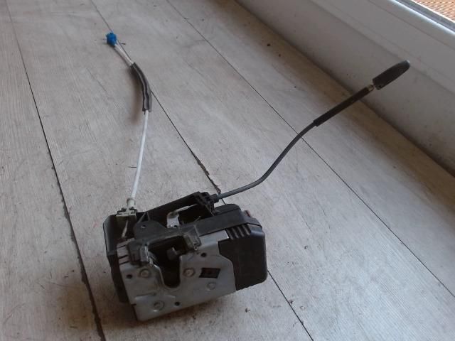 bontott OPEL ZAFIRA A Jobb első Ajtózár