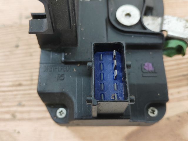 bontott OPEL ZAFIRA A Jobb első Ajtózár