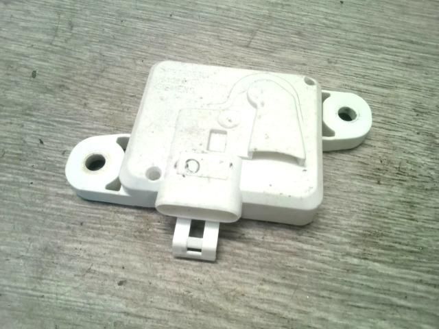 bontott OPEL ZAFIRA A Jobb első Oldal Ütközés Érzékelő