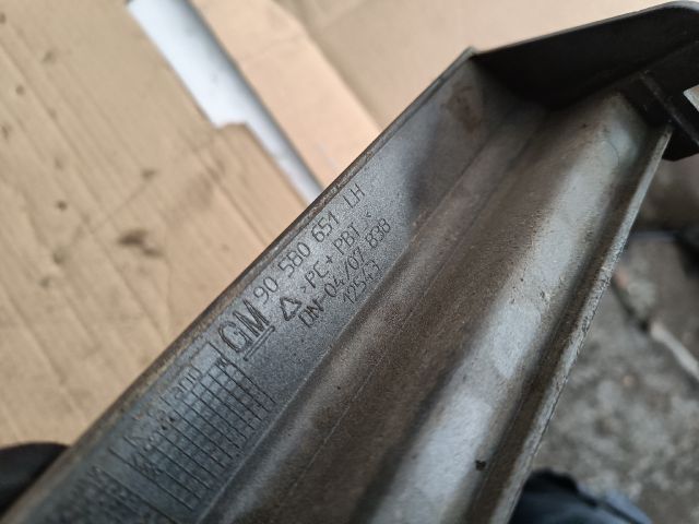 bontott OPEL ZAFIRA A Jobb Fényszóró Bajusz Díszléc