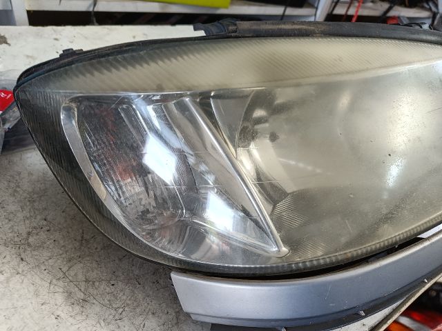 bontott OPEL ZAFIRA A Jobb Fényszóró