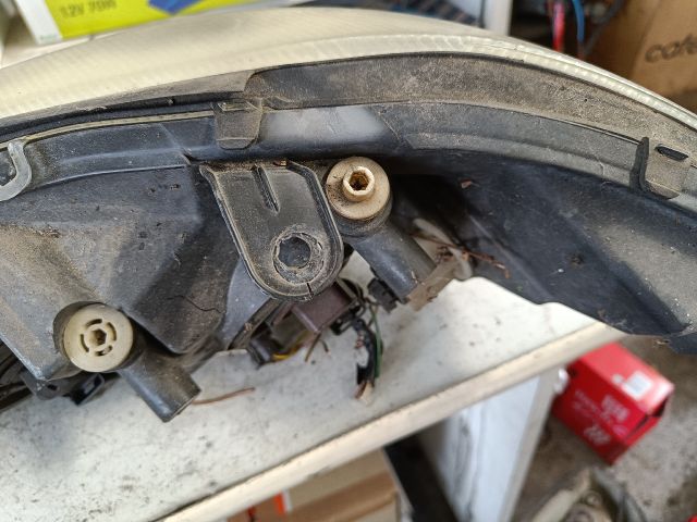 bontott OPEL ZAFIRA A Jobb Fényszóró