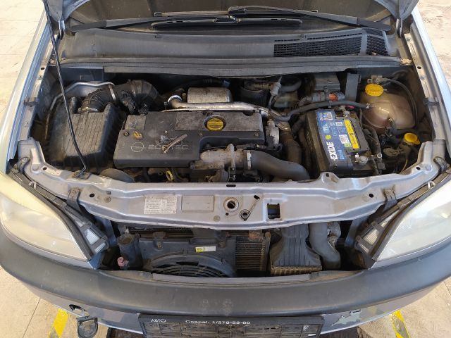 bontott OPEL ZAFIRA A Jobb Fényszóró