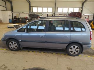 bontott OPEL ZAFIRA A Jobb Fényszóró