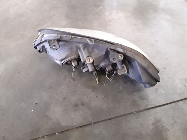 bontott OPEL ZAFIRA A Jobb Fényszóró