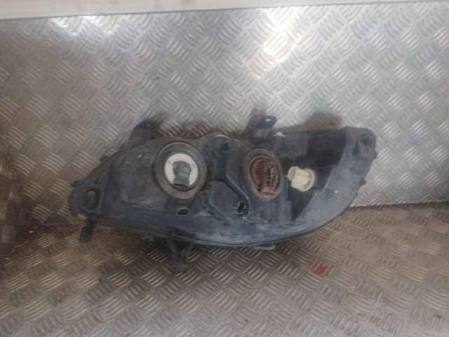 bontott OPEL ZAFIRA A Jobb Fényszóró