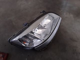 bontott OPEL ZAFIRA A Jobb Fényszóró