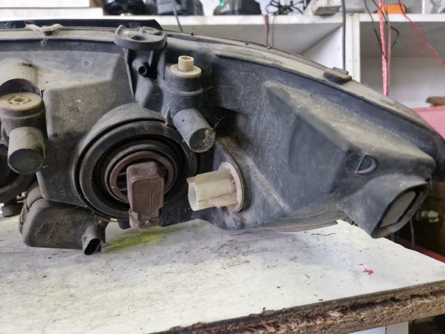 bontott OPEL ZAFIRA A Jobb Fényszóró