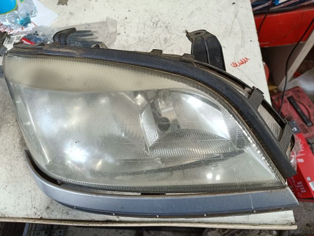 bontott OPEL ZAFIRA A Jobb Fényszóró