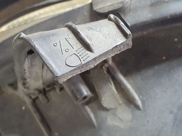 bontott OPEL ZAFIRA A Jobb Fényszóró