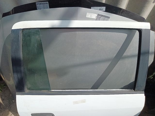 bontott OPEL ZAFIRA A Jobb hátsó Ajtó (Részeivel)