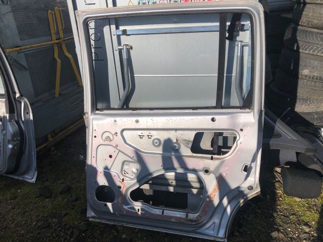 bontott OPEL ZAFIRA A Jobb hátsó Ajtó (Üres lemez)