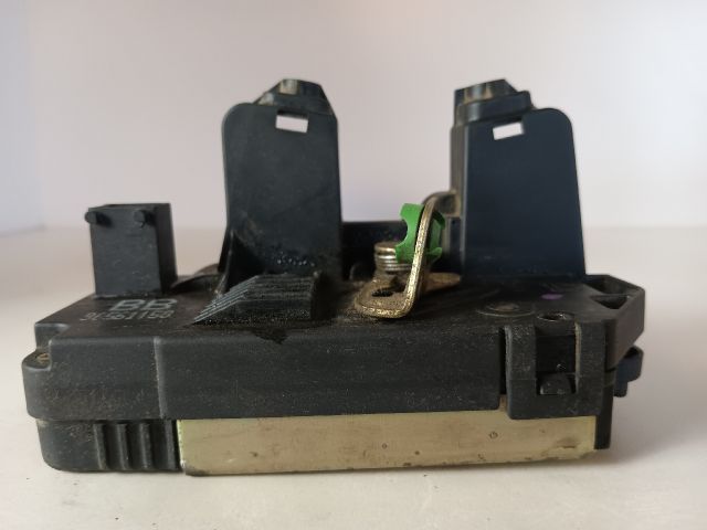 bontott OPEL ZAFIRA A Jobb hátsó Ajtózár